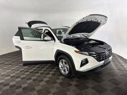 Used 2023 Hyundai Tucson SEL AWD/4WD image 16