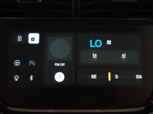 Used 2024 Rivian R1S AWD Adventure image 27
