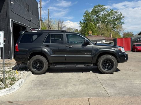 Used 2009 Toyota 4Runner Sport AWD/4WD image 2