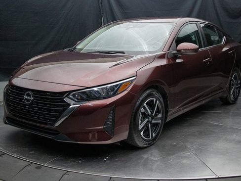 Used 2024 Nissan Sentra SV image 6