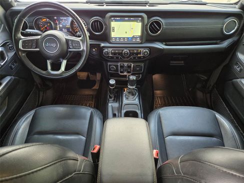 Used 2021 Jeep Wrangler Unlimited Sahara w/ Dual Top Group AWD/4WD image 20