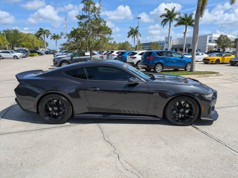 Used 2024 Ford Mustang GT Premium w/ GT Performance Package RWD image 3
