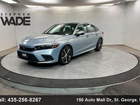 Used 2022 Honda Civic Touring image 1