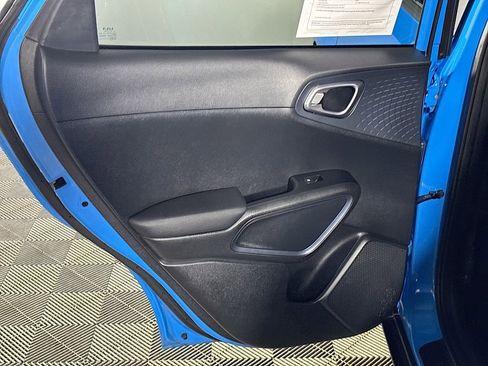 Certified 2025 Kia Soul EX image 21