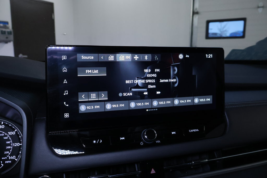 Used 2025 Mitsubishi Outlander SE AWD/4WD image 26