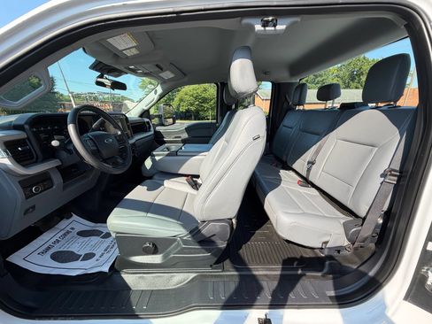 Used 2023 Ford F250 XL w/ XL Chrome Package AWD/4WD image 17