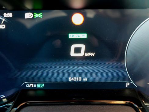 Used 2024 Alfa Romeo Tonale Veloce w/ Active Assist Package image 42