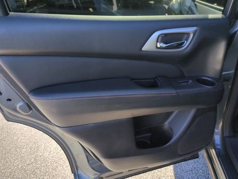 Used 2020 Nissan Pathfinder SV w/ Rock Creek Edition image 27