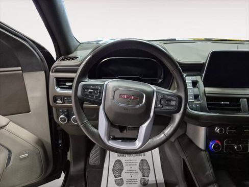 Used 2022 GMC Yukon SLT image 13
