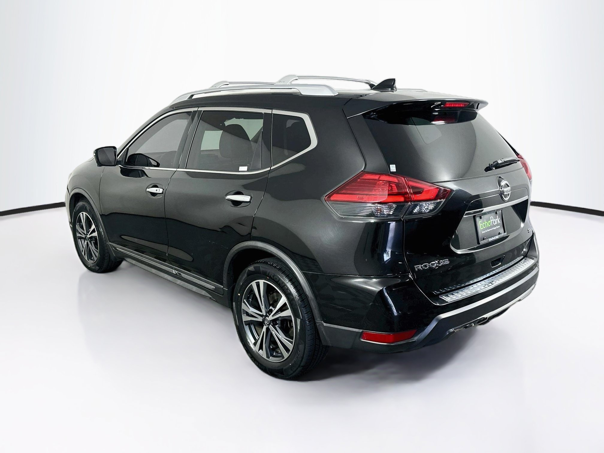 Used 2017 Nissan Rogue SL FWD image 5
