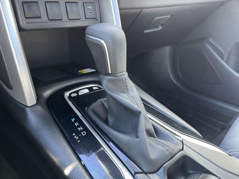 Used 2023 Toyota Corolla Cross AWD Hybrid image 30