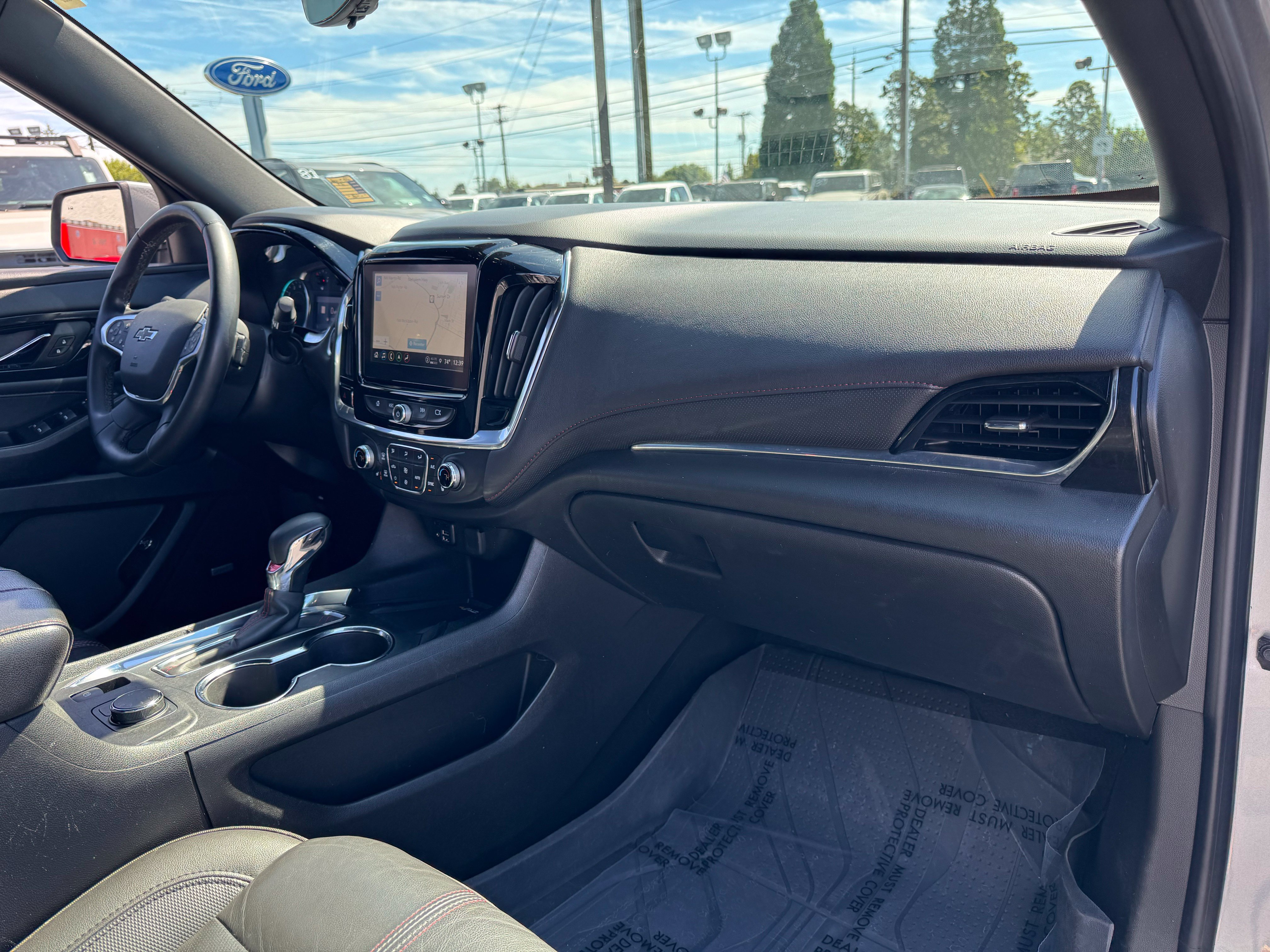 Used 2023 Chevrolet Traverse RS w/ LPO, Cargo Package AWD/4WD image 24