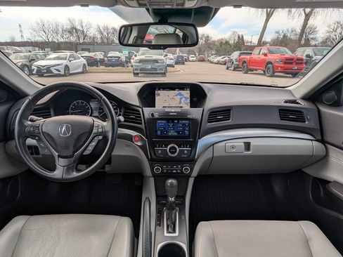 Used 2016 Acura ILX image 2