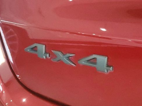 Used 2025 Jeep Compass Latitude w/ Altitude Special Edition image 9