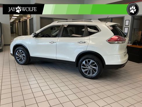 Used 2016 Nissan Rogue SL w/ SL Premium Package AWD/4WD image 4