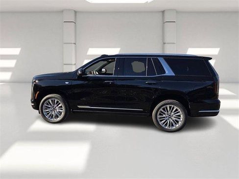 New 2026 Cadillac Escalade Luxury image 2