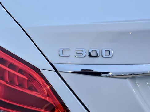 Used 2018 Mercedes-Benz C 300 Sedan w/ Premium Package image 25