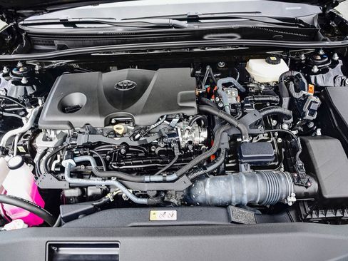 Certified 2025 Toyota Camry SE image 31