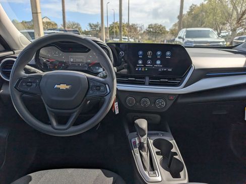 New 2026 Chevrolet Trax LS image 12