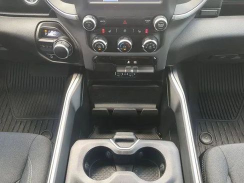 Certified 2024 RAM 1500 Big Horn RWD image 20