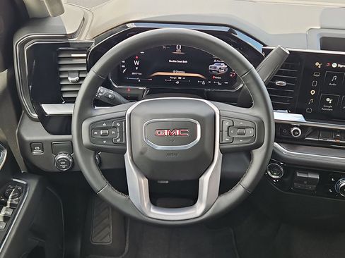 Used 2026 GMC Sierra 1500 SLT RWD image 24