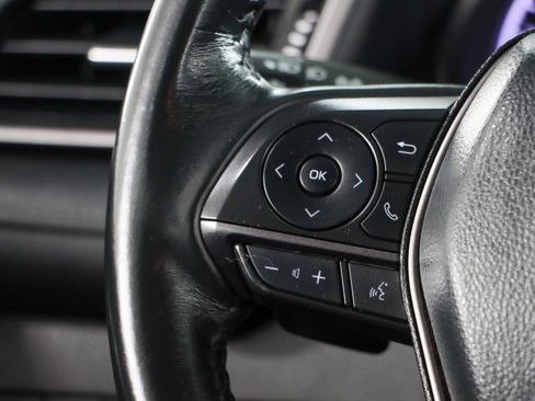 Used 2022 Toyota Camry SE FWD image 13