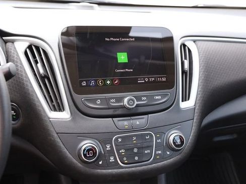 Used 2024 Chevrolet Malibu LT FWD image 15
