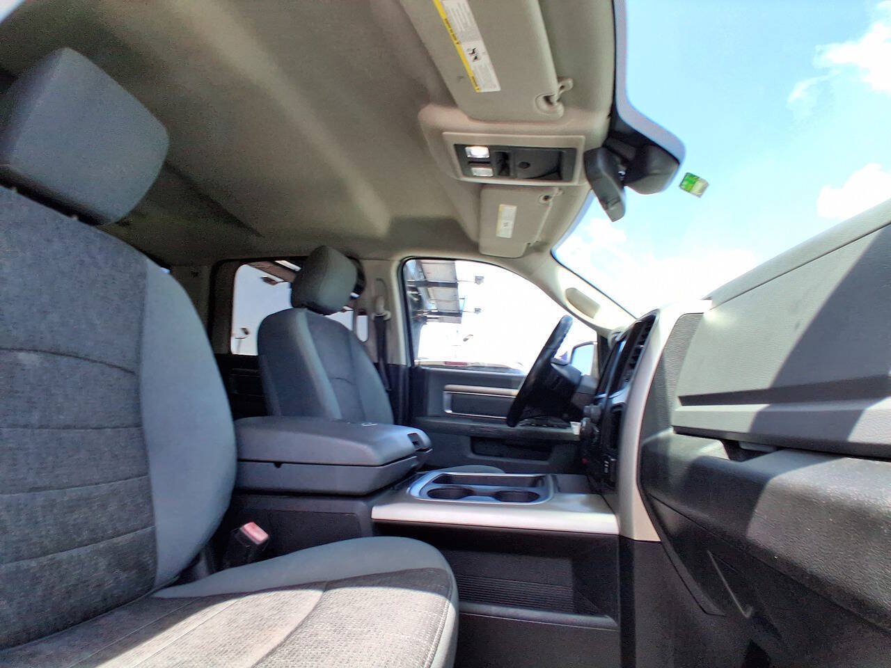 Used 2015 RAM 1500 Big Horn RWD image 22