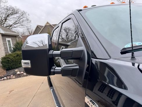 Used 2017 Ford F250 XLT w/ XLT Premium Package image 40