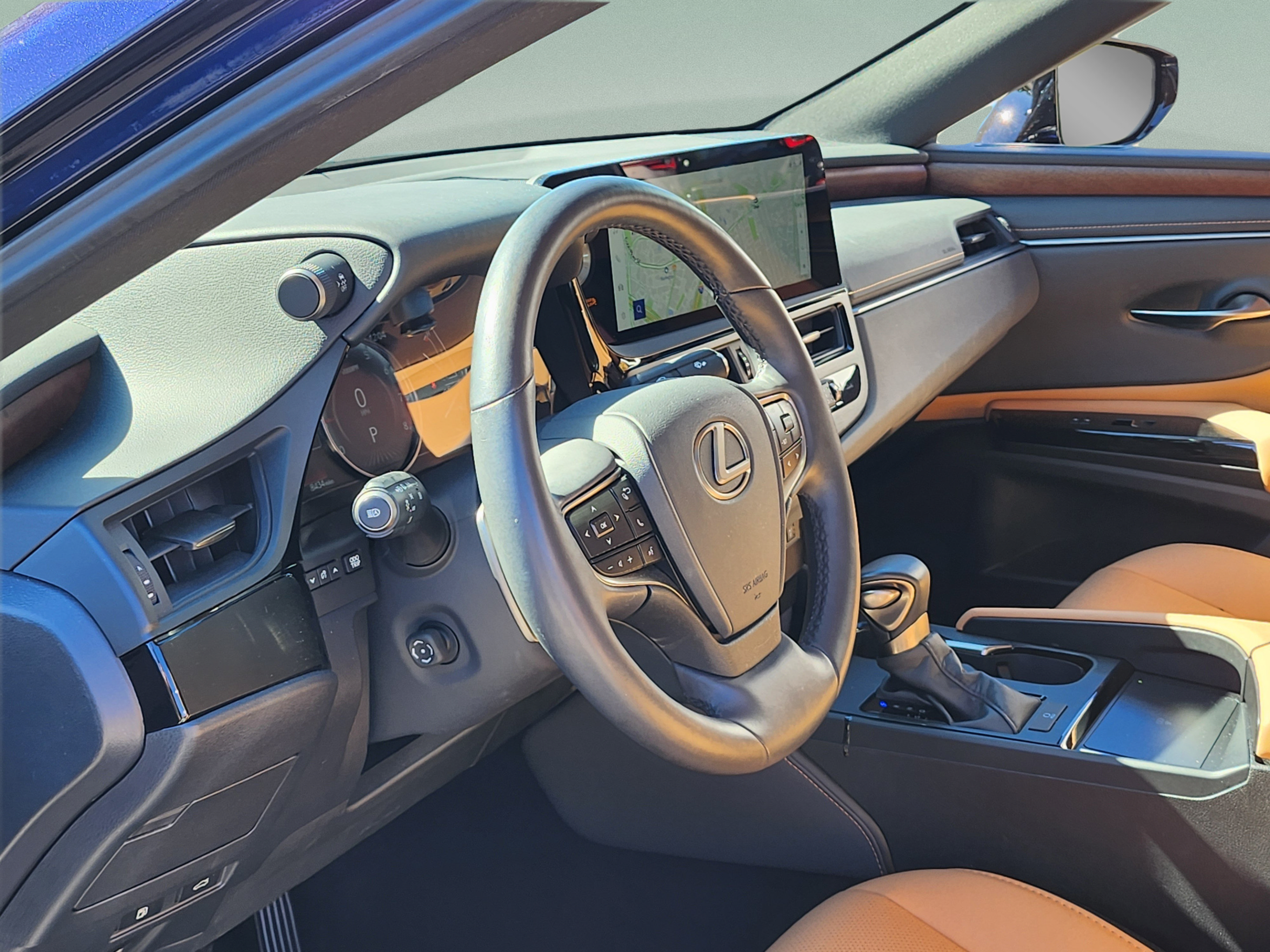 Certified 2025 Lexus ES 350 w/ Premium Package FWD image 9