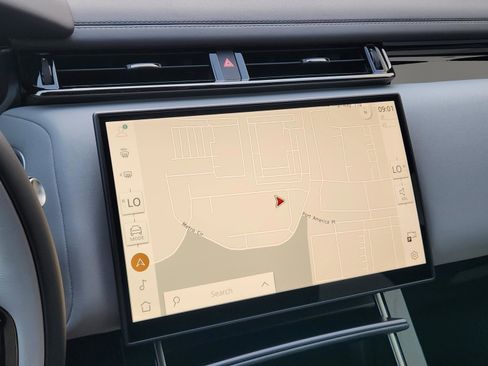 New 2026 Land Rover Range Rover Velar Dynamic SE AWD/4WD image 16