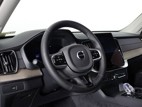 New 2026 Volvo XC90 B5 Plus image 8