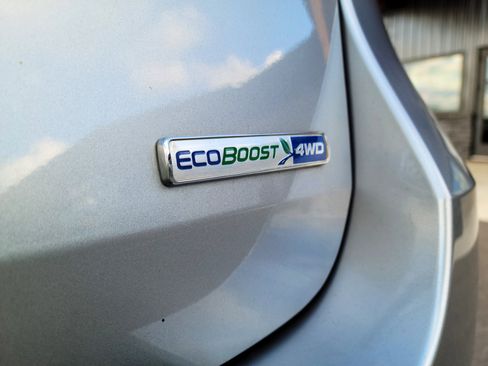 Used 2020 Ford Explorer XLT w/ Comfort Package image 22