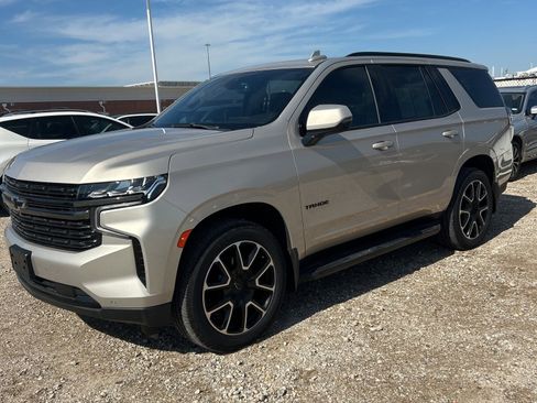 Used 2021 Chevrolet Tahoe RST w/ Luxury Package image 4