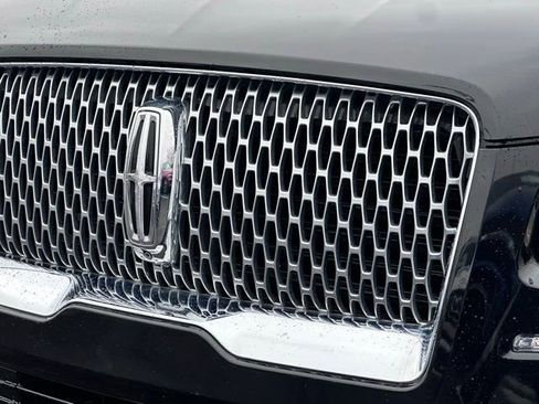 Used 2020 Lincoln Navigator L Reserve w/ Luxury Package image 4