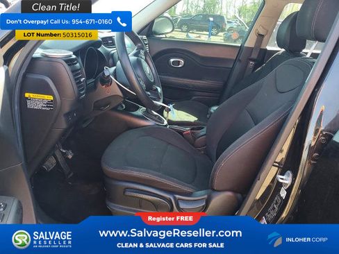 Used 2016 Kia Soul w/ Option Group 020 FWD image 9