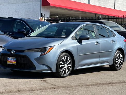 Used 2021 Toyota Corolla LE w/ Carpet Mat Package (TMS) FWD image 8