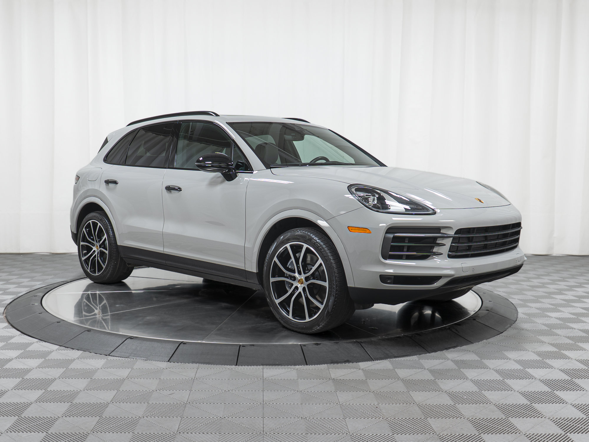 Used 2021 Porsche Cayenne AWD/4WD image 9