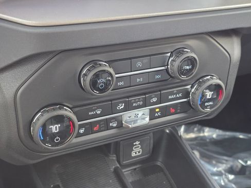 New 2026 Ford Bronco Outer Banks AWD/4WD image 23