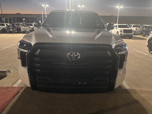Used 2024 Toyota Tundra SR image 6