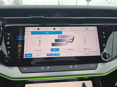 Used 2024 Jeep Wagoneer S image 34