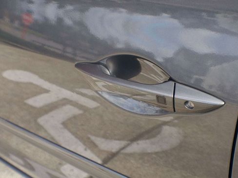 Used 2014 Acura ILX w/ Premium Package image 8