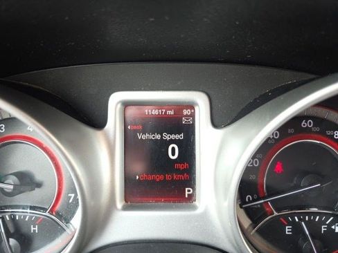 Used 2015 Dodge Journey SXT w/ Flexible Seating Group FWD image 20