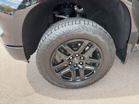 Used 2026 Chevrolet Silverado 1500 LT Trail Boss w/ LT Trail Boss Premium Package AWD/4WD image 11