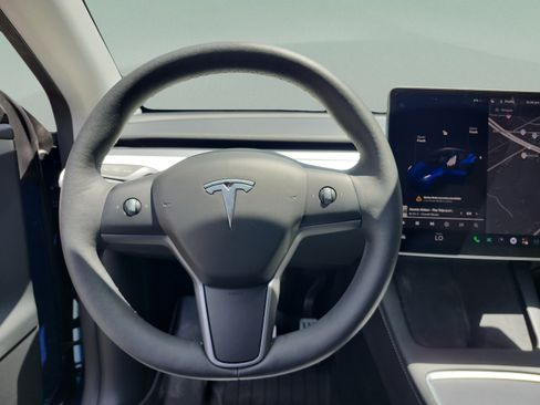 Used 2024 Tesla Model Y Performance AWD/4WD image 36