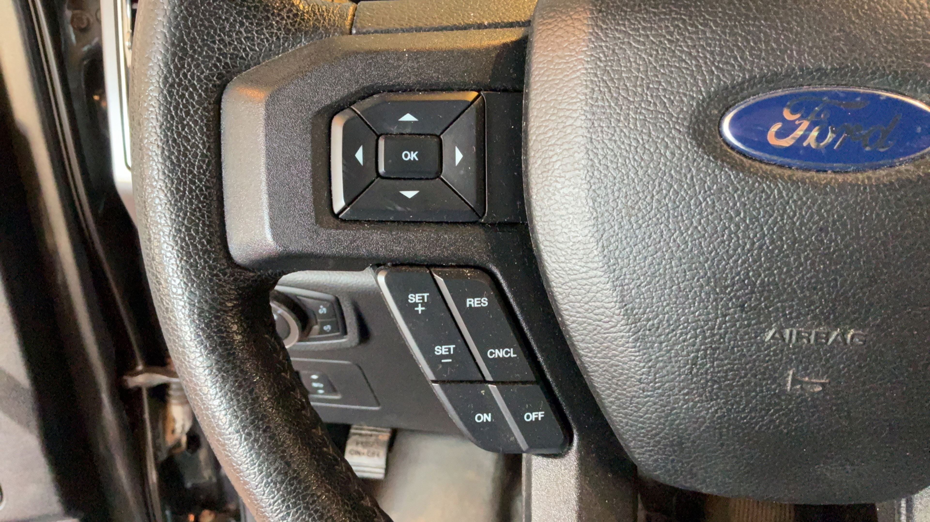 Used 2016 Ford F150 XLT w/ Equipment Group 302A Luxury AWD/4WD image 21