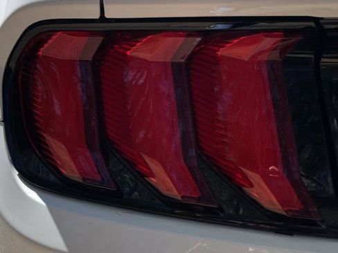 Used 2022 Ford Mustang GT Premium image 8