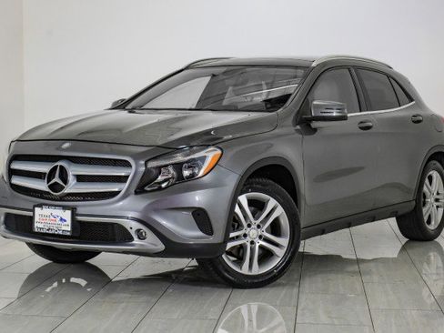 Used 2015 Mercedes-Benz GLA 250 4MATIC image 4