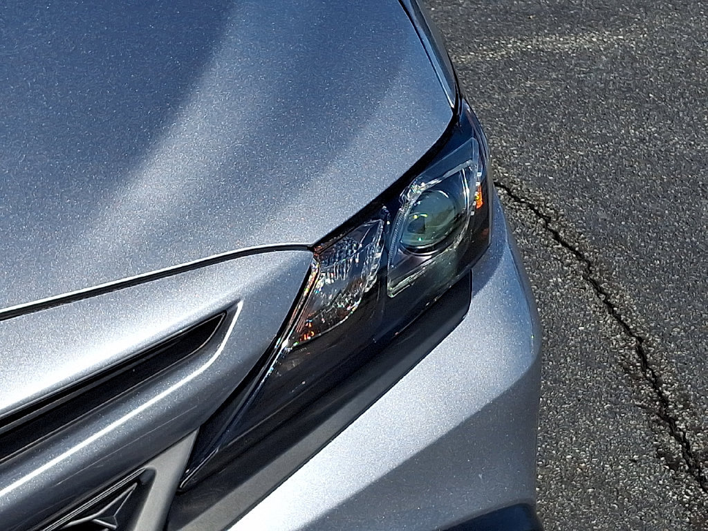 Used 2024 Toyota Camry SE FWD image 9