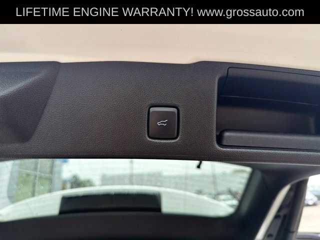 Used 2022 Ford Escape Titanium w/ Titanium Elite Package AWD/4WD image 25